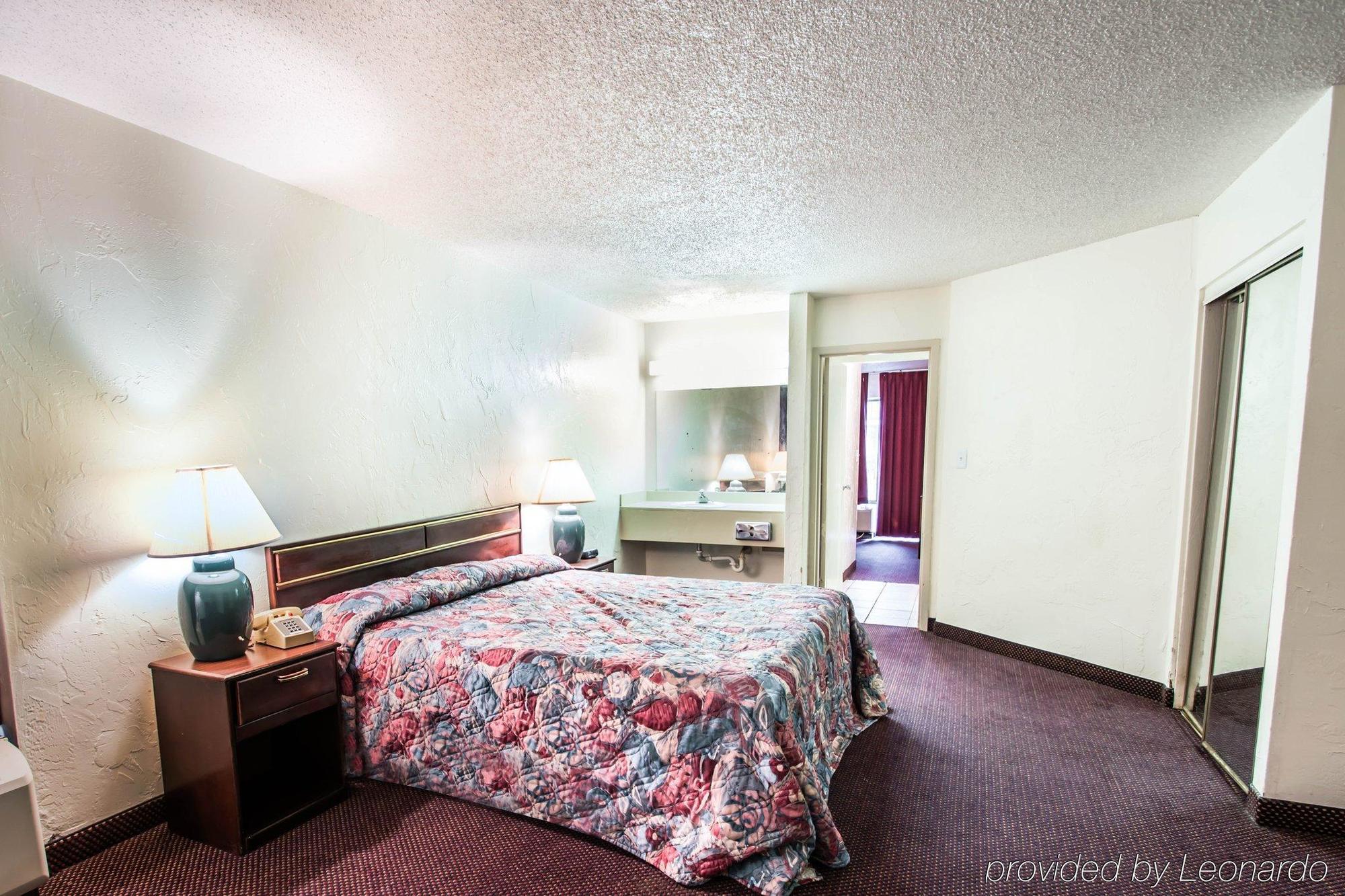 Rodeway Inn & Conference Center Orange Park Extérieur photo